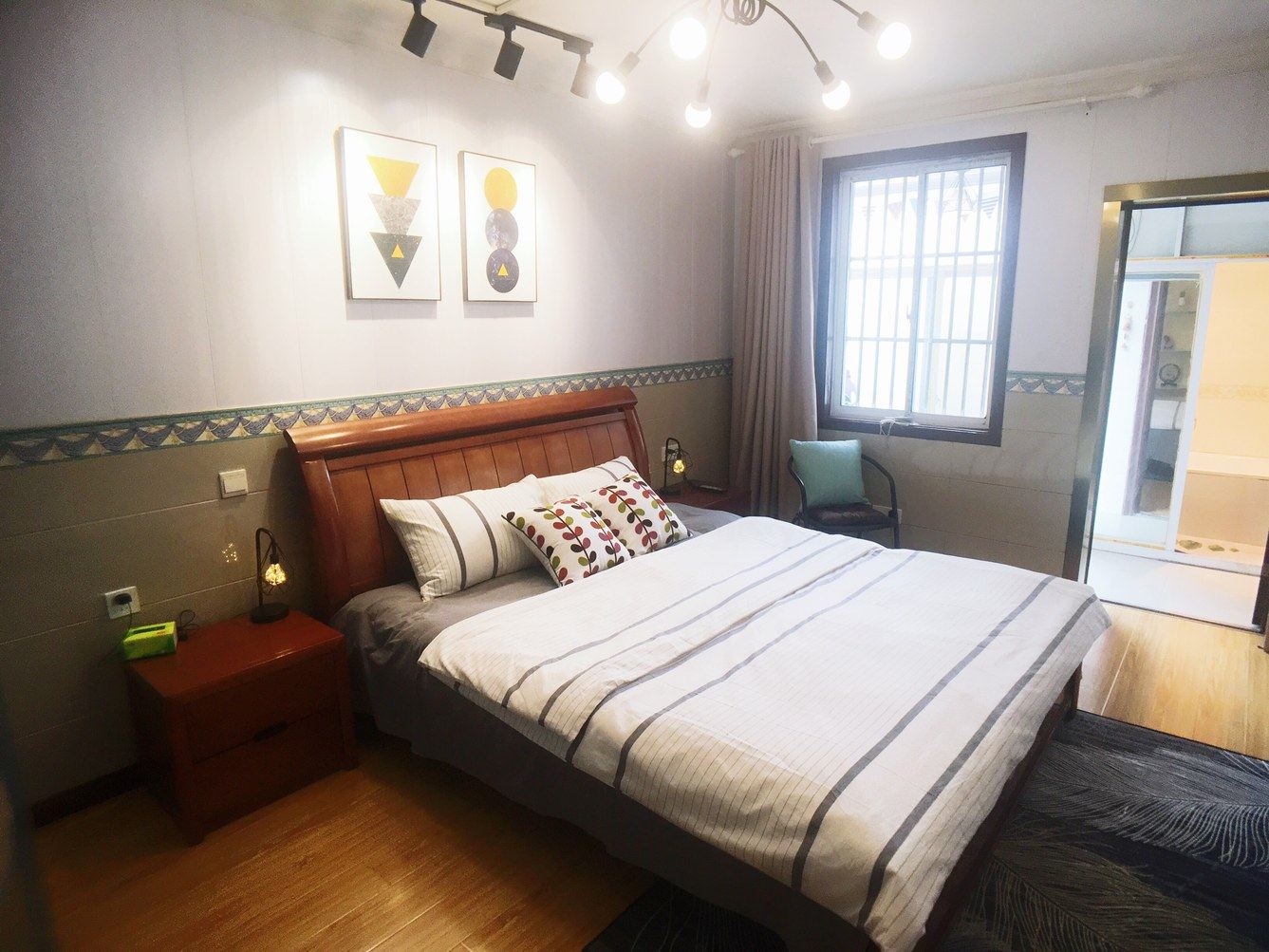 舒适二室二床房