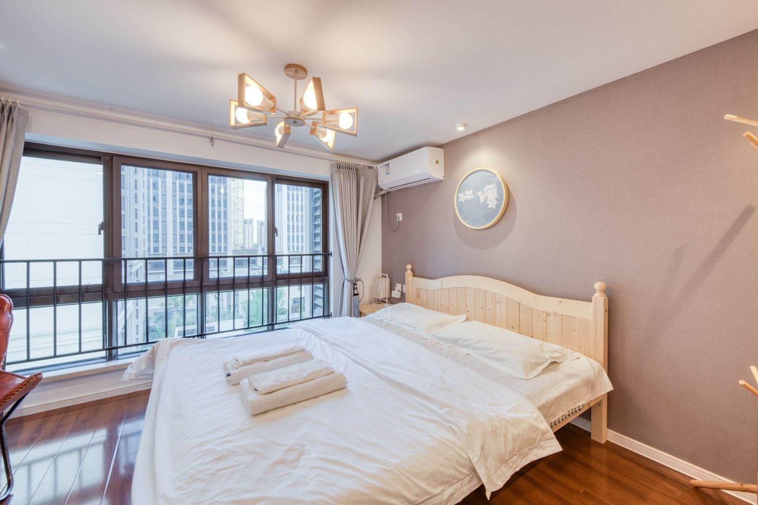 复式二室一厅套房