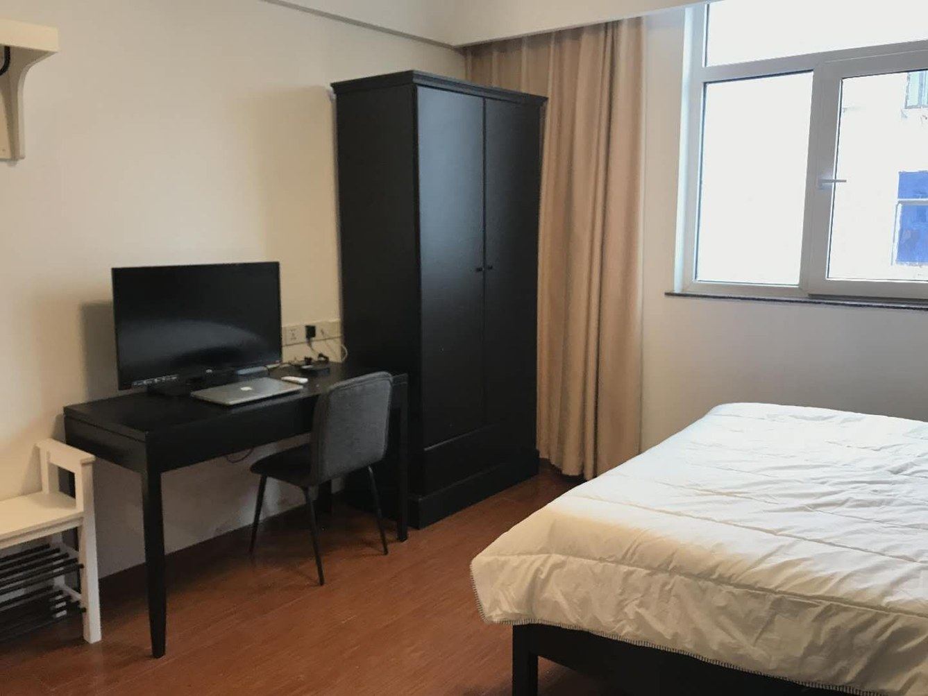 舒适精装一室大床房