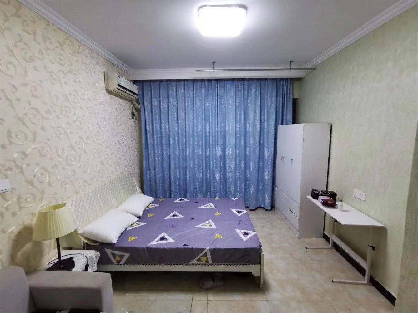 一室大床房