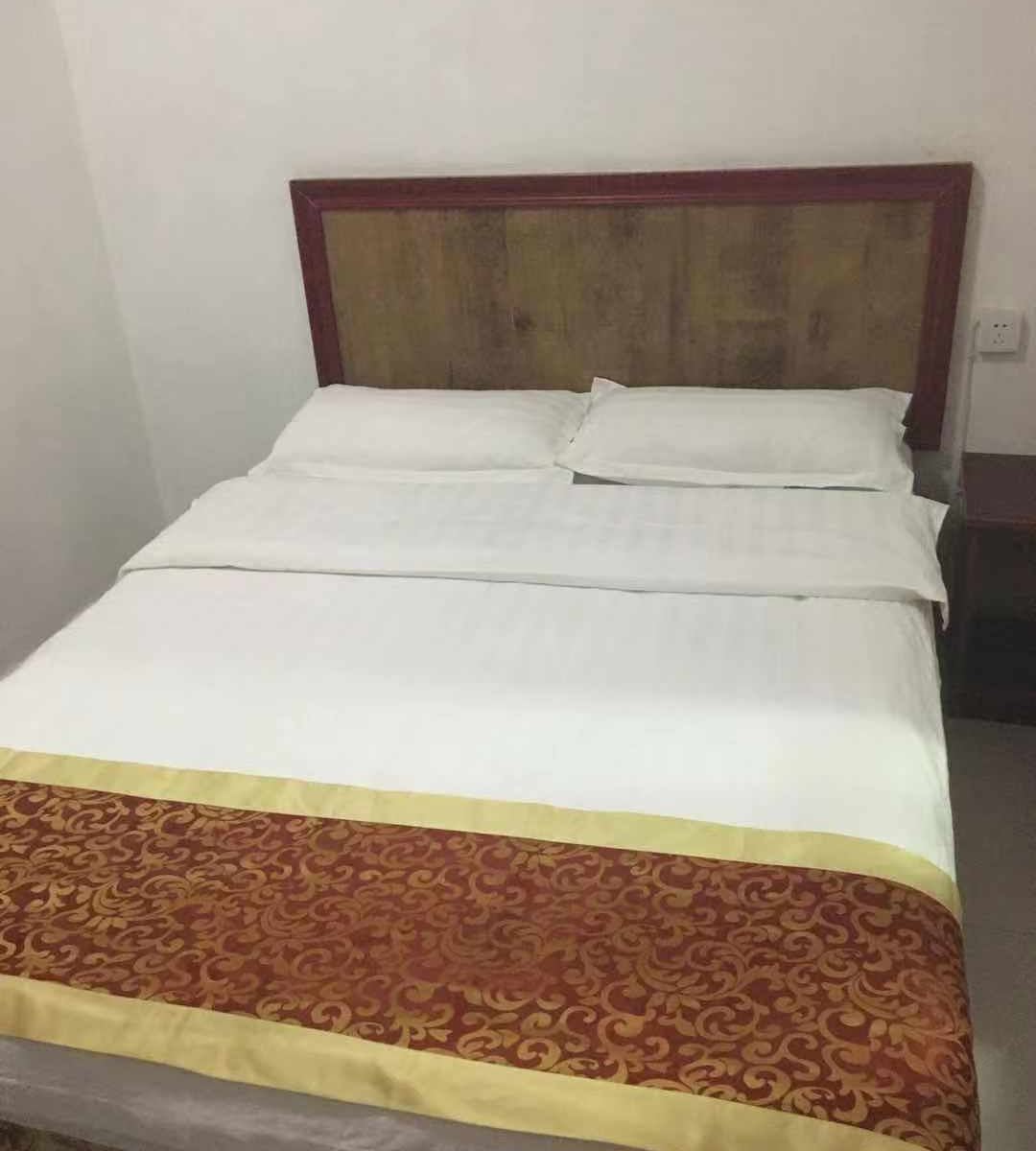 经济大床房