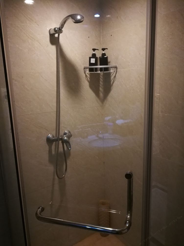 一室大床房