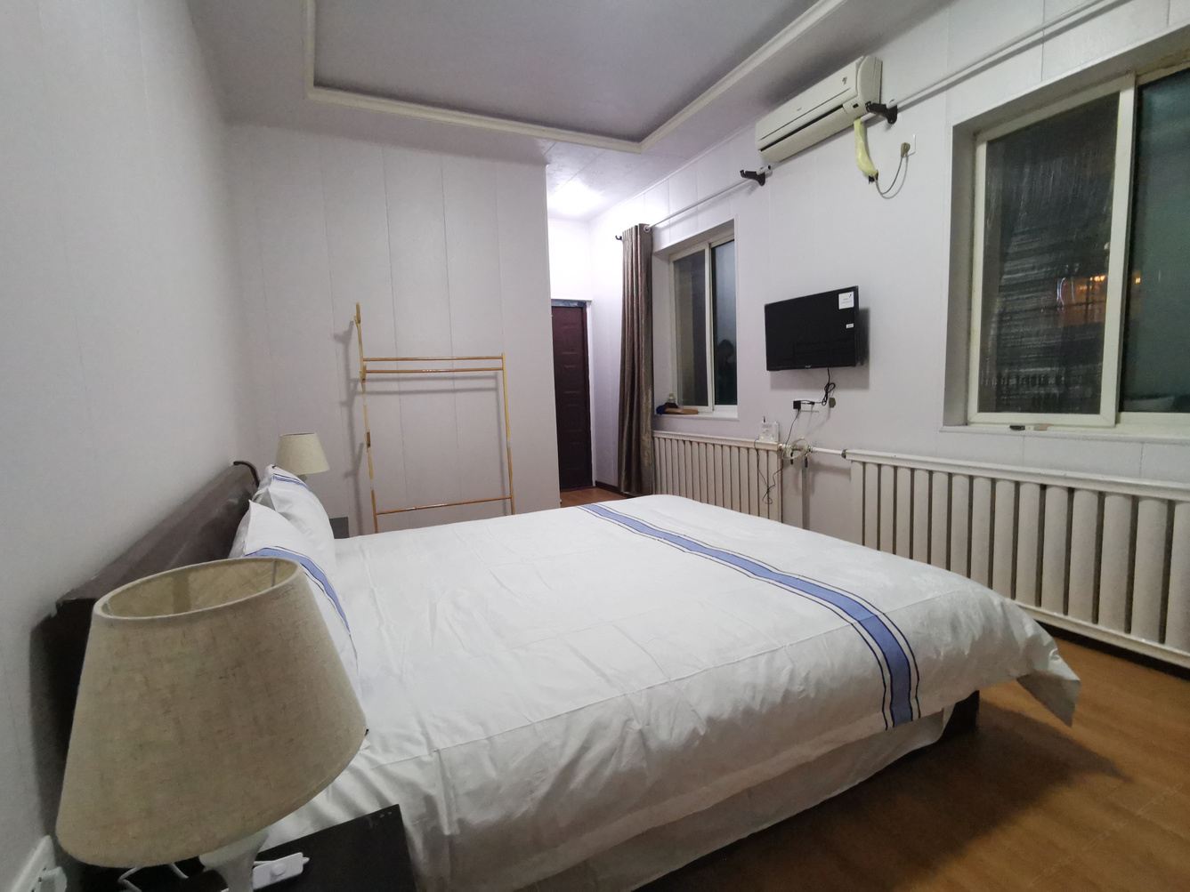 简约一室大床房