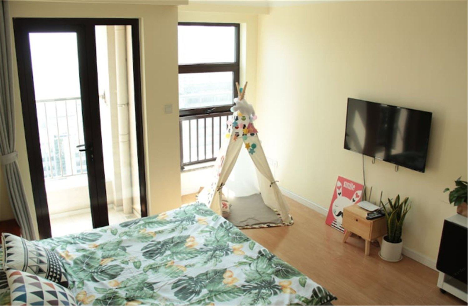 秦皇岛熊逗公寓(3号店)