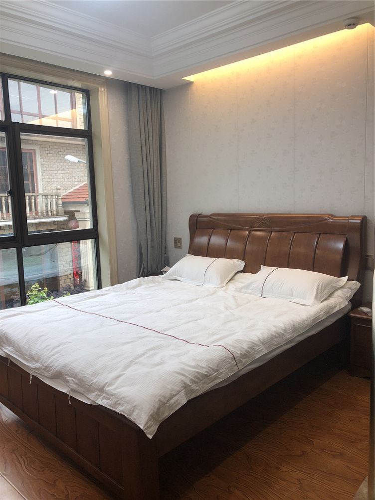 舒适大床房