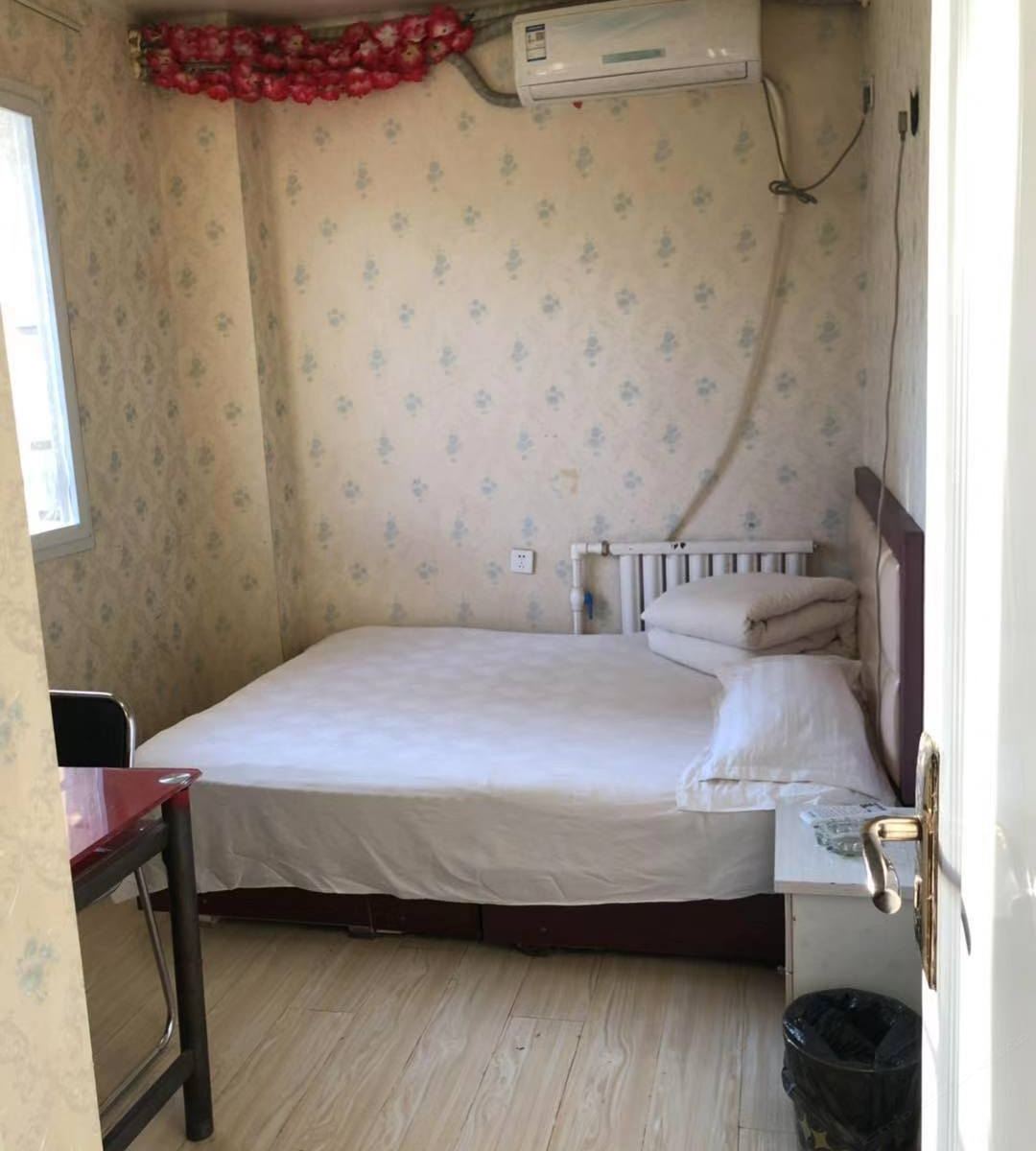 标准大床房