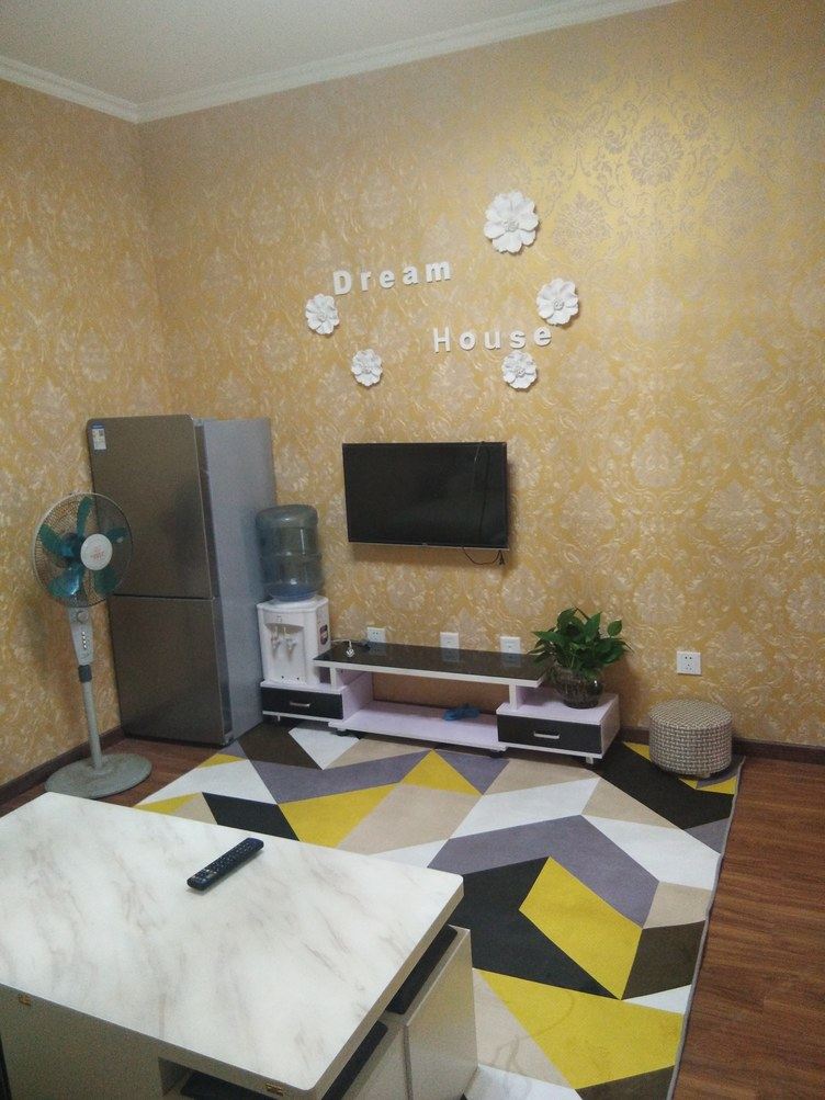 成都温馨浪漫屋公寓(永盛街分店)