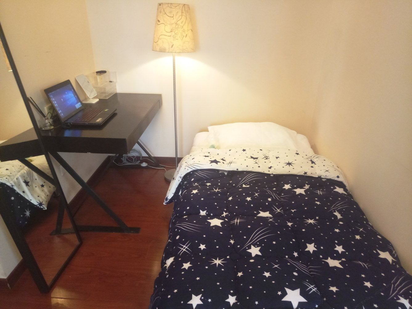 上海逅客荣成公寓