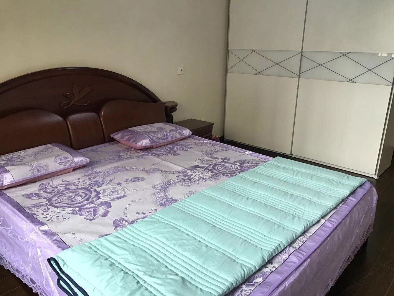 上海缺一份矜持公寓(25号店)