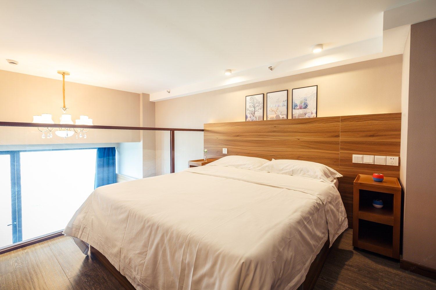 上海开心小站公寓(15号店)
