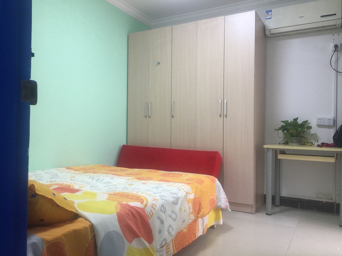 上海80后白羊座公寓(6号店)