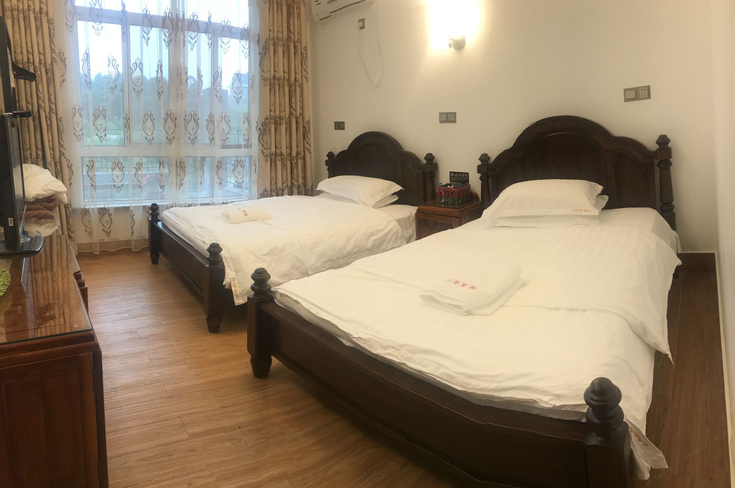 上海季娘屋里厢度假别墅(汲浜公路分店)