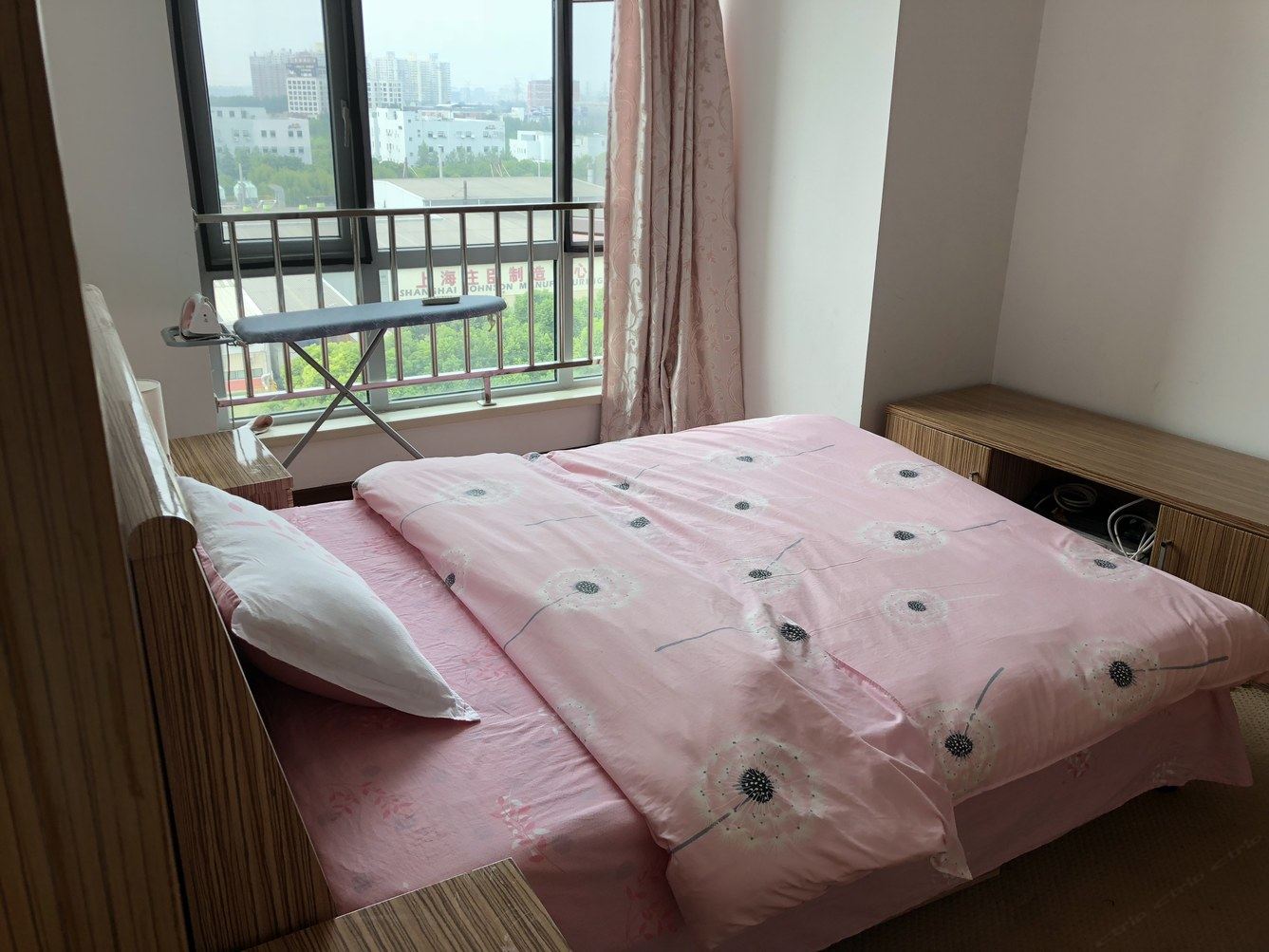 上海小婻公寓(6号店)