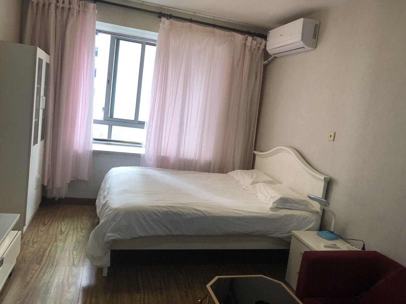 上海运鹏圣天地酒店式公寓2号803室(30号店)
