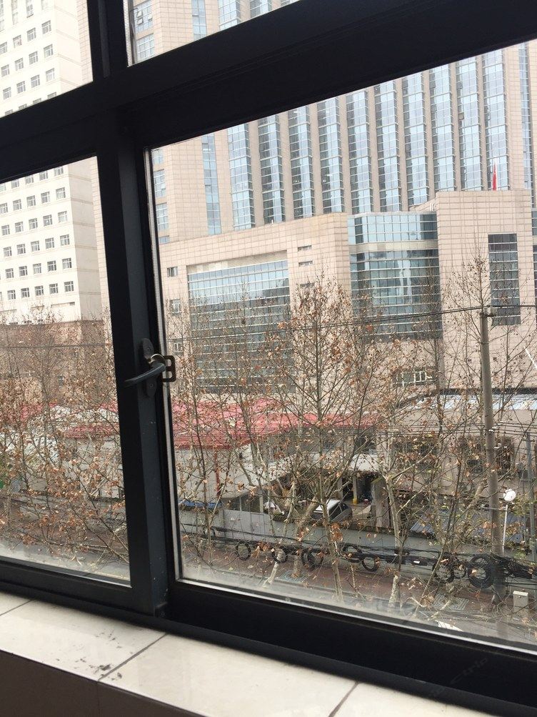上海蔚蓝城市公寓(东安路分店)