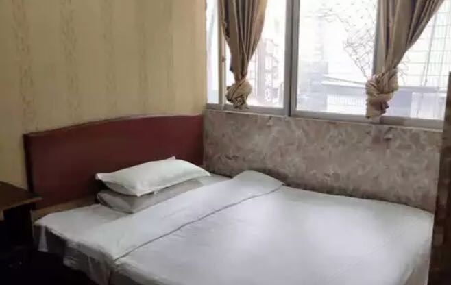 经济大床房
