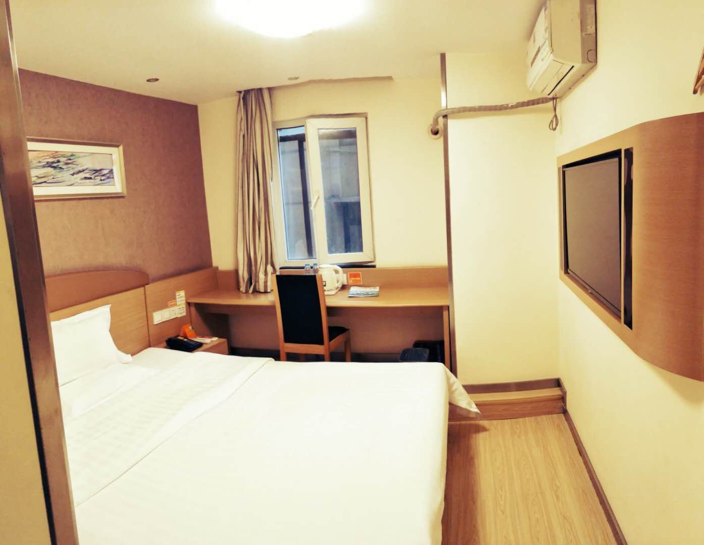 高级大床房