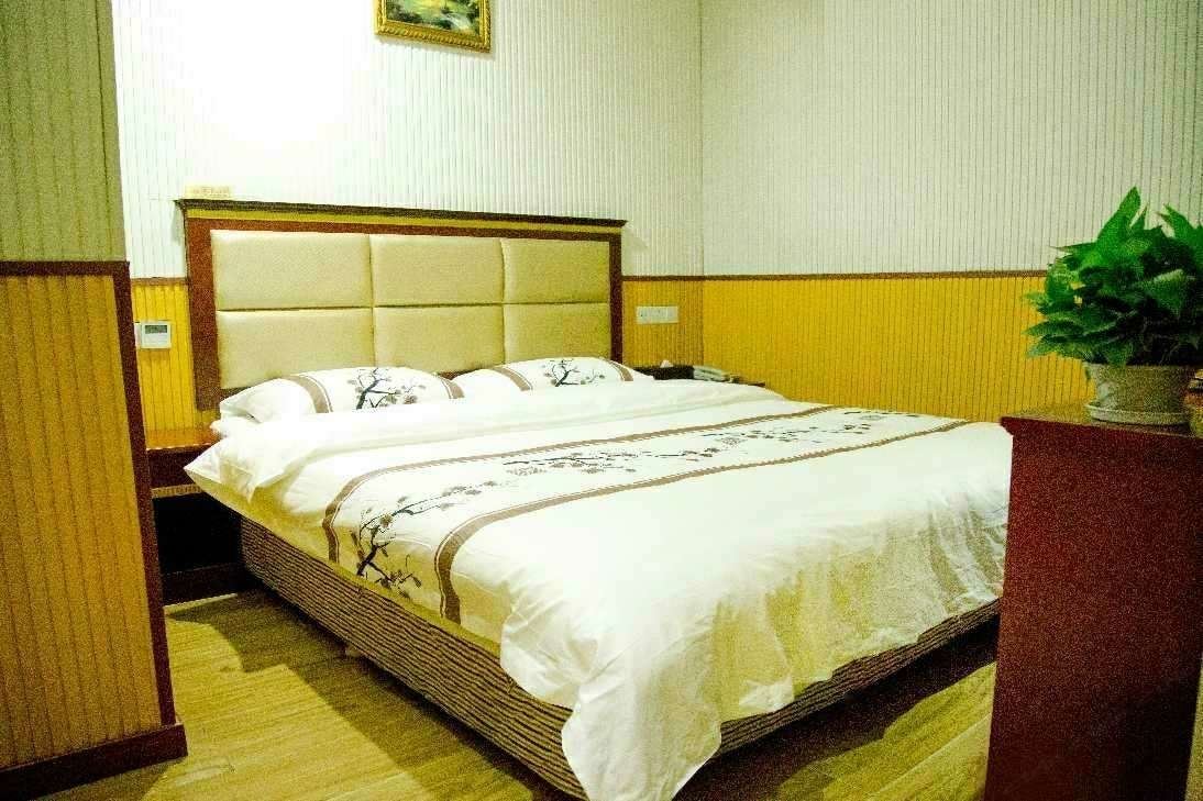 大床房(无窗)