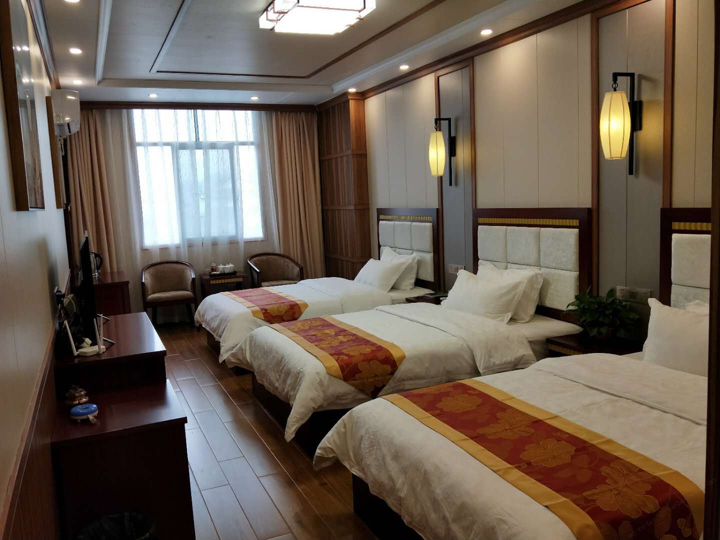 三人间