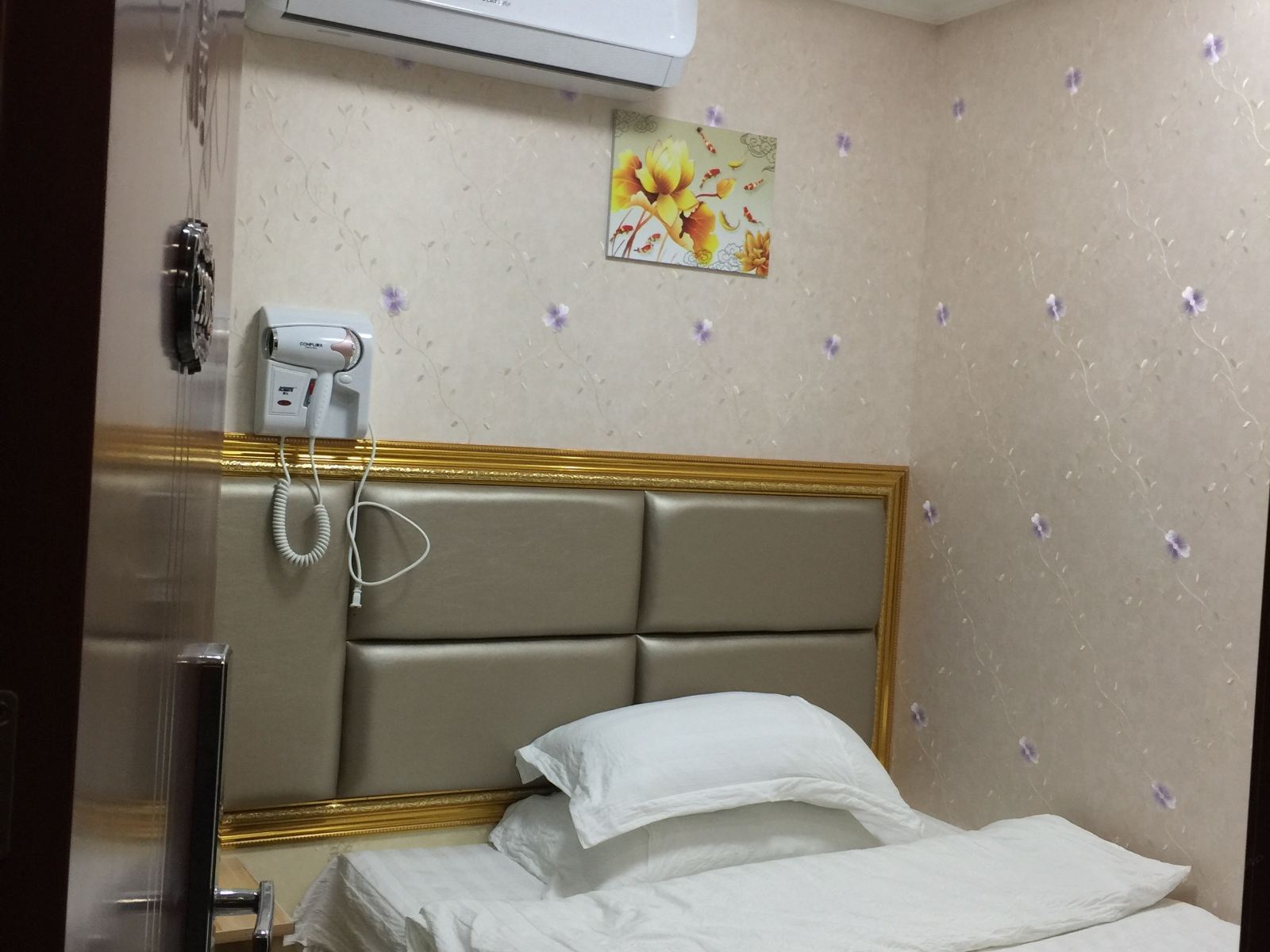 标准大床房