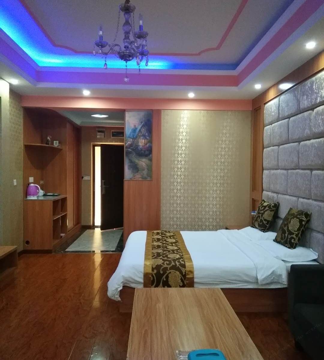 标准大床房