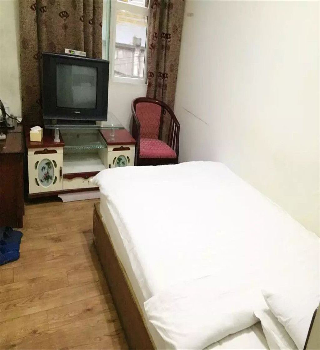 普通单人间