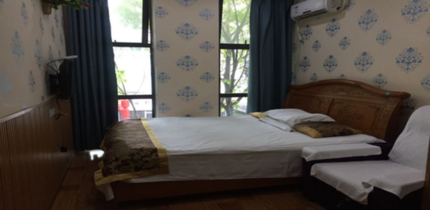 豪华大床房