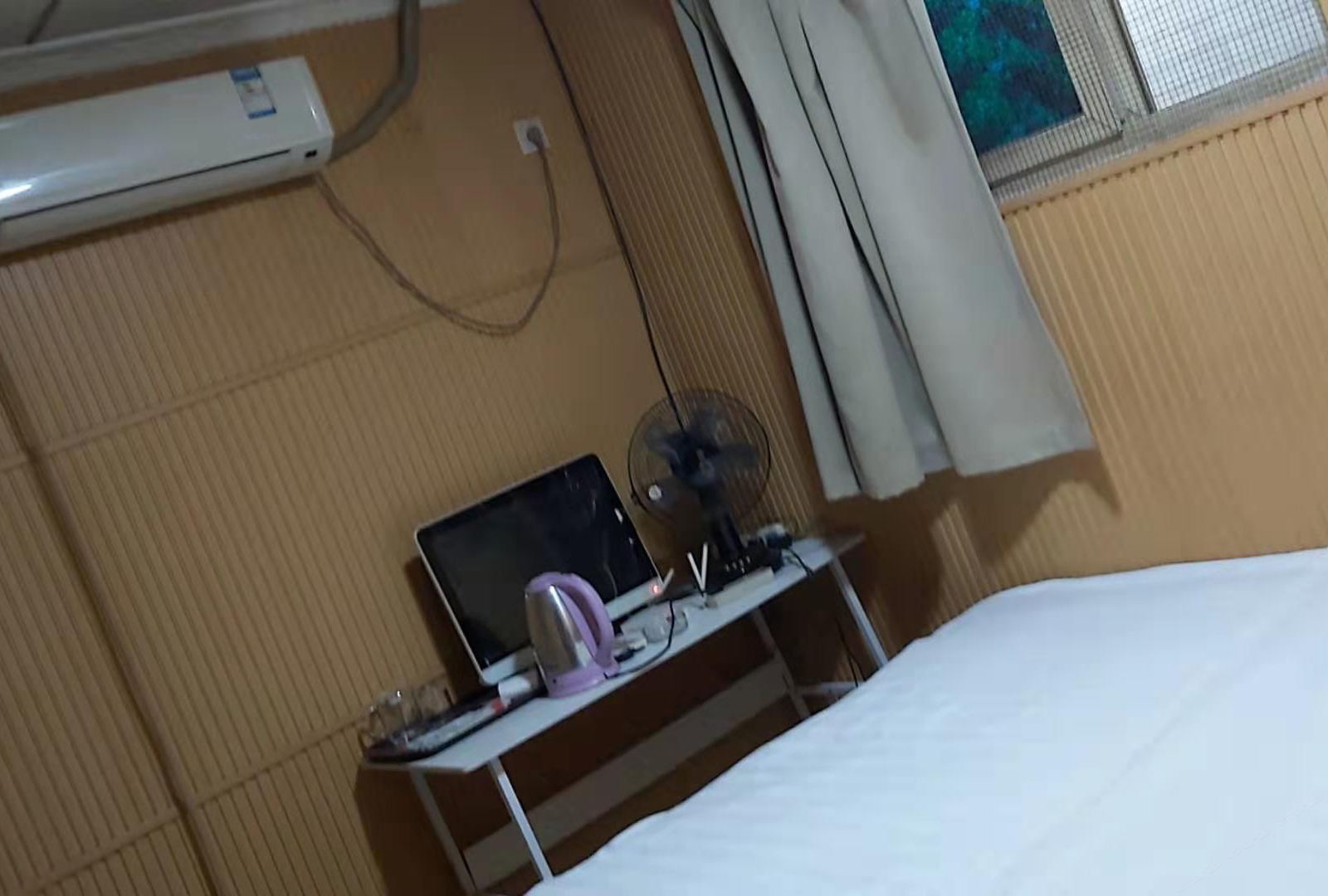 标准大床房