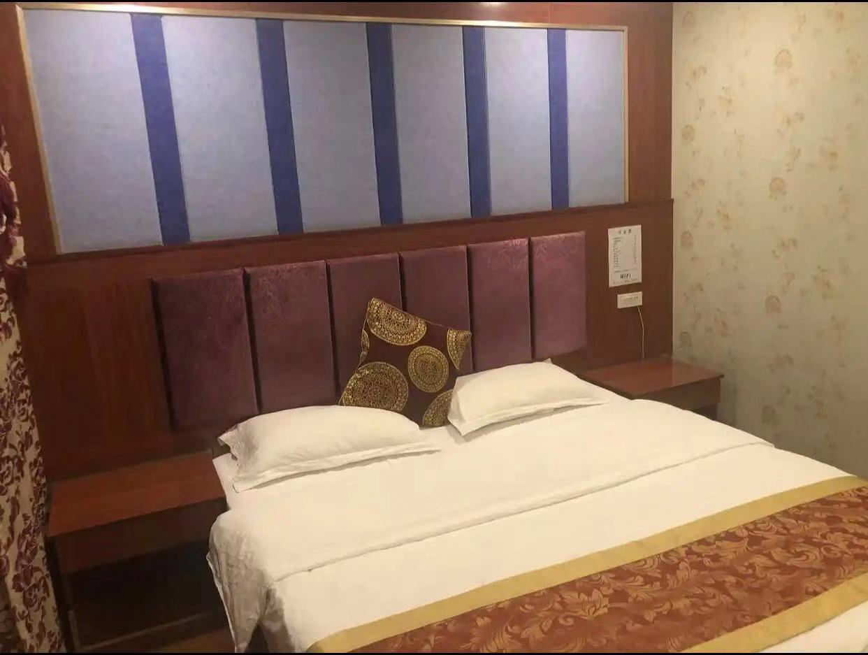 普通大床房