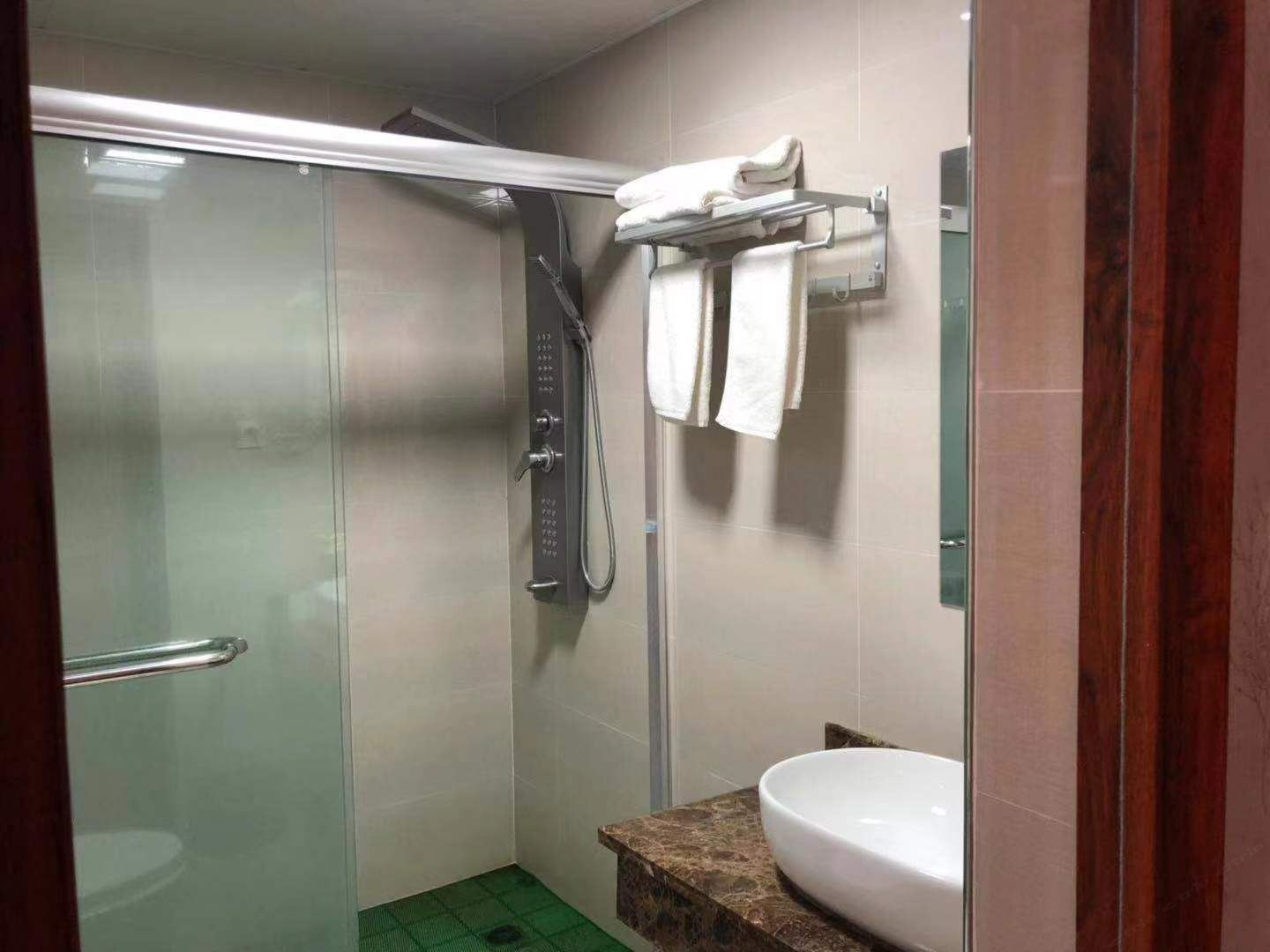 豪雅大床房