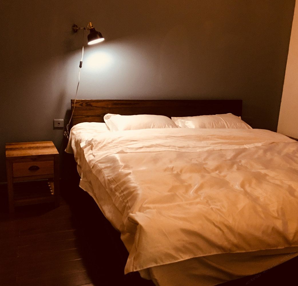 一室一厅套房