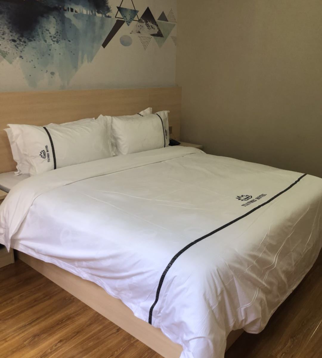 豪华大床房