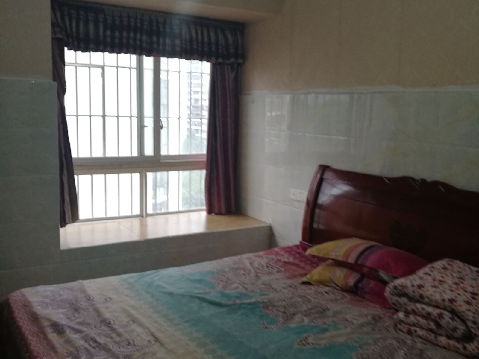 经济大床房