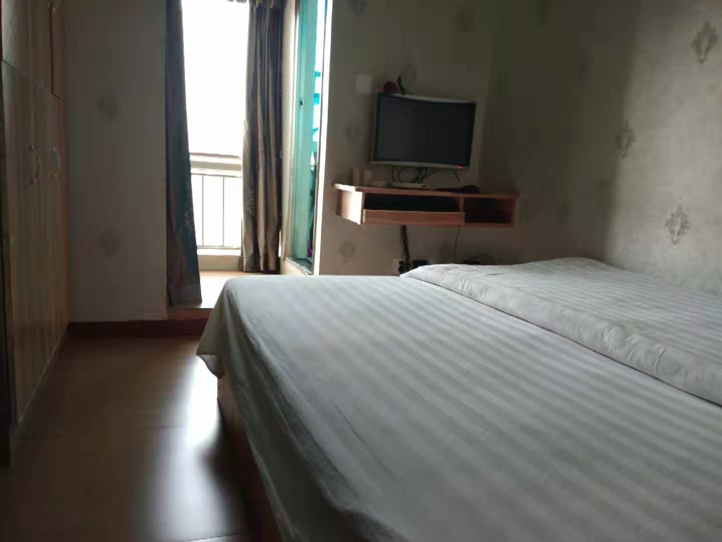 普通大床房