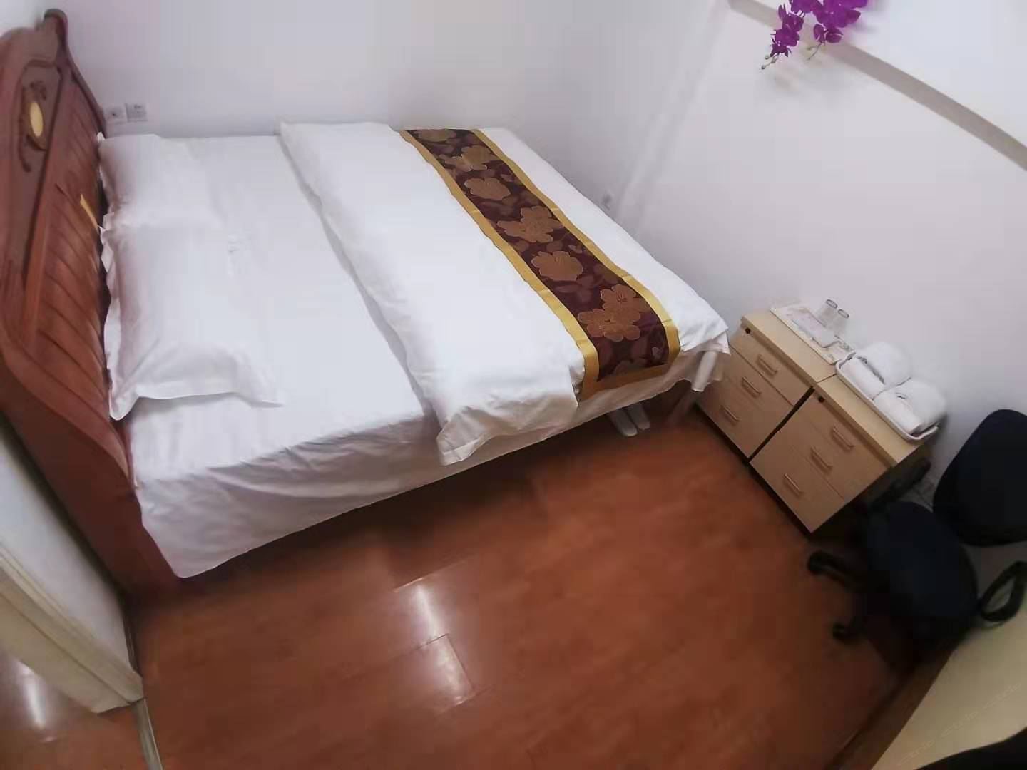 舒适大床房