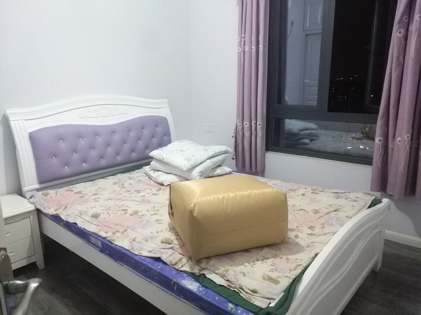 重庆周先生的家公寓