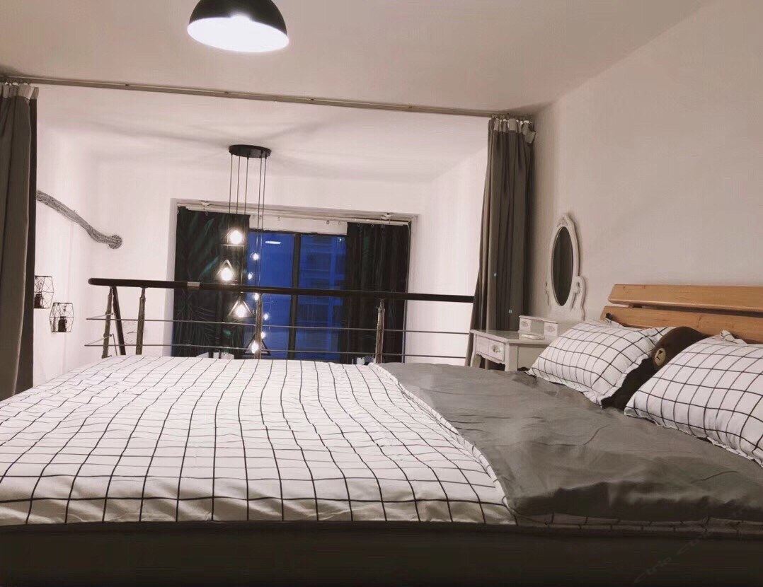 loft一室大床房