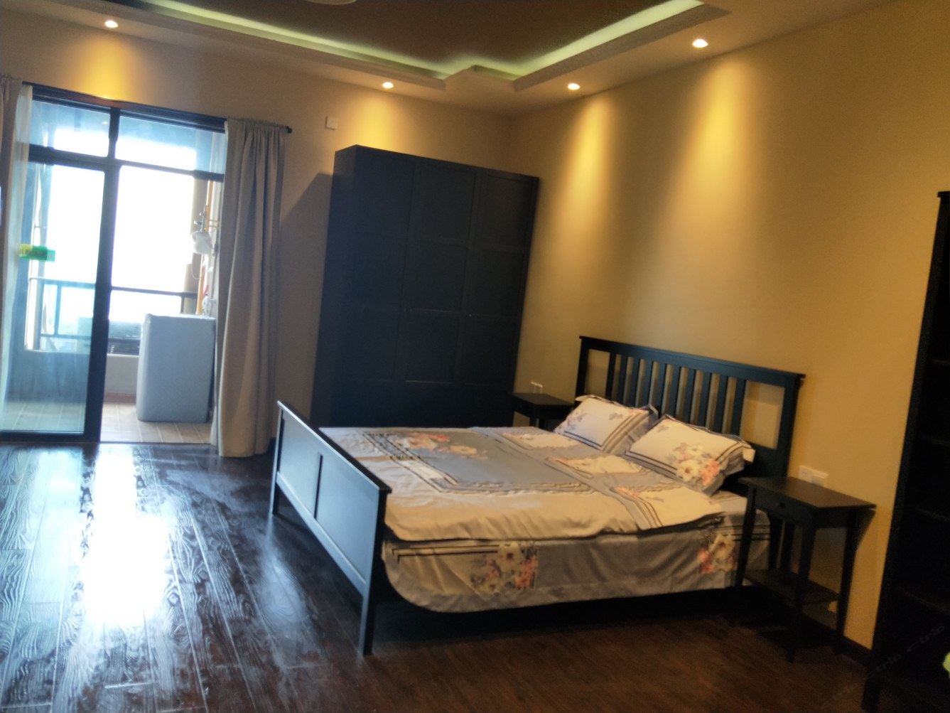 浪漫一室大床房
