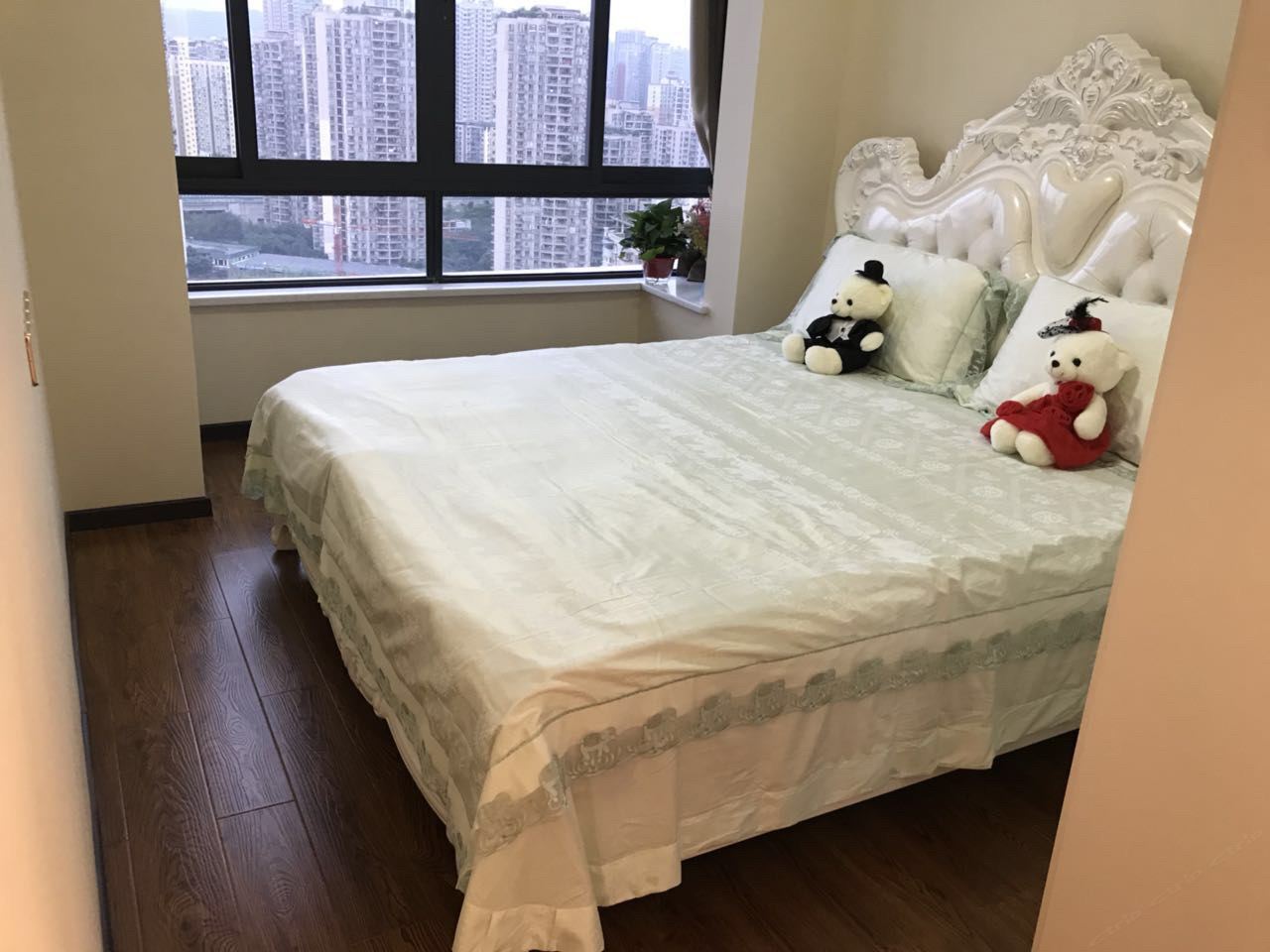 向华公寓