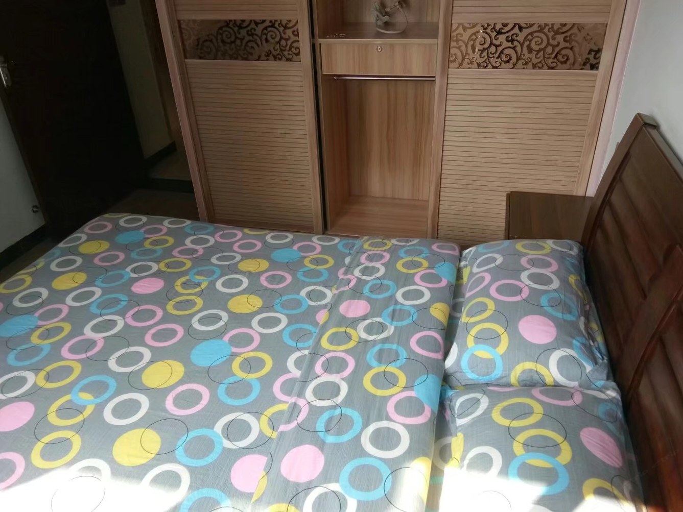 精致家庭二室一厅套房