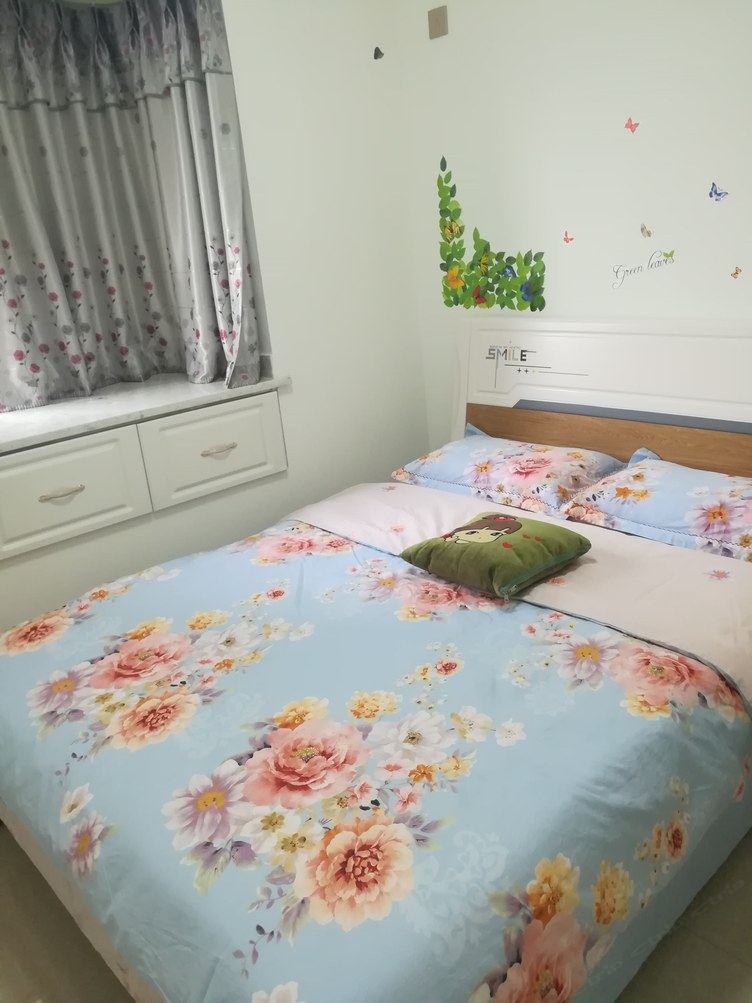 精装一室一厅套房