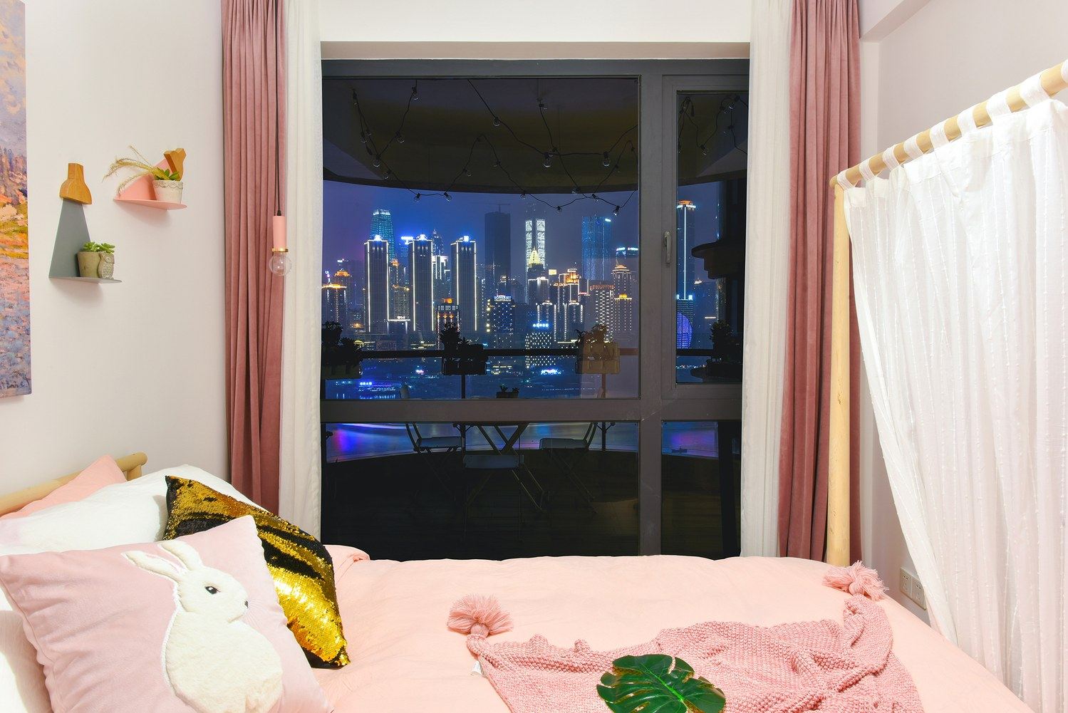 重庆ONE_公寓(南滨路景区分店)