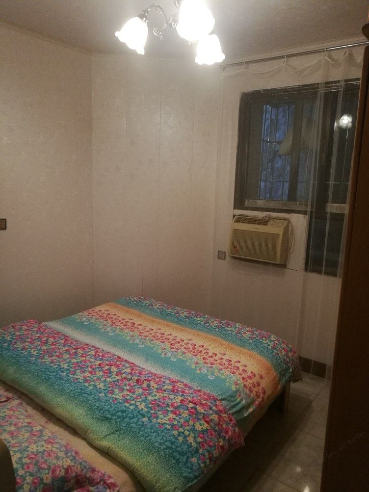 重庆邂逅在雨季公寓(2号店)