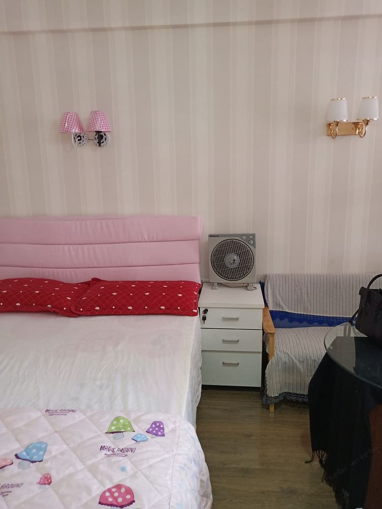 舒适一室二床房