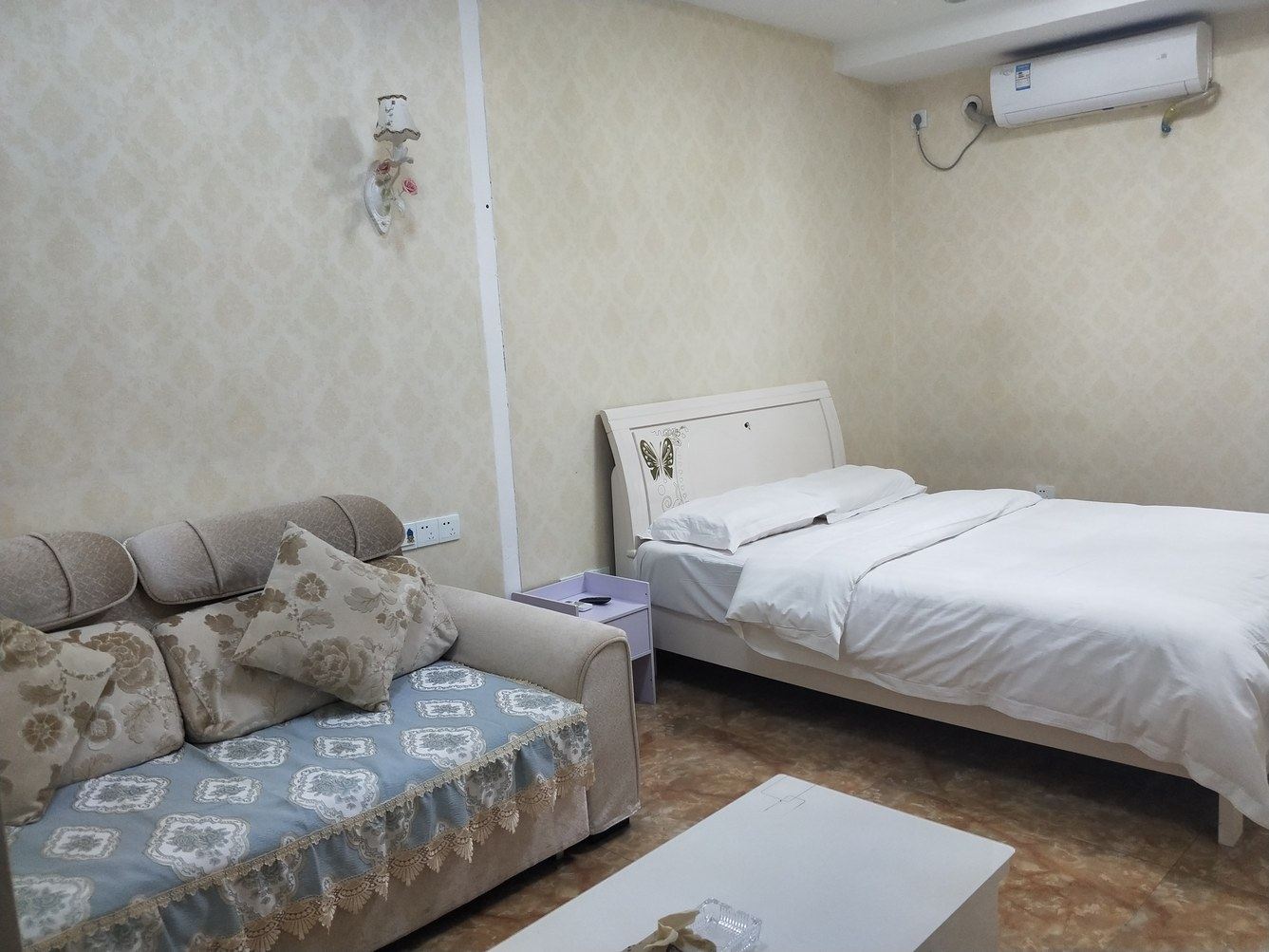 一室大床房
