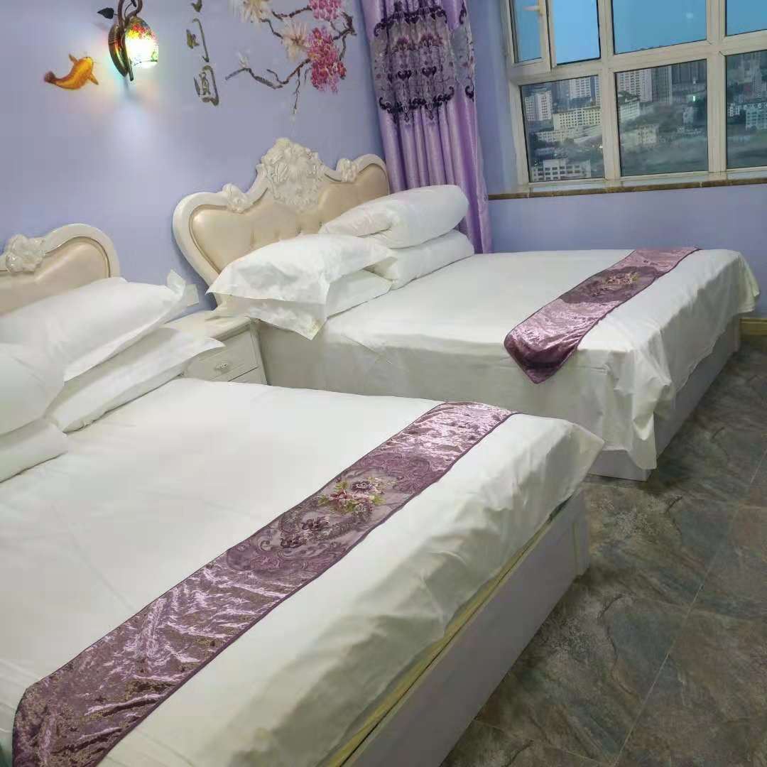 温馨四人间