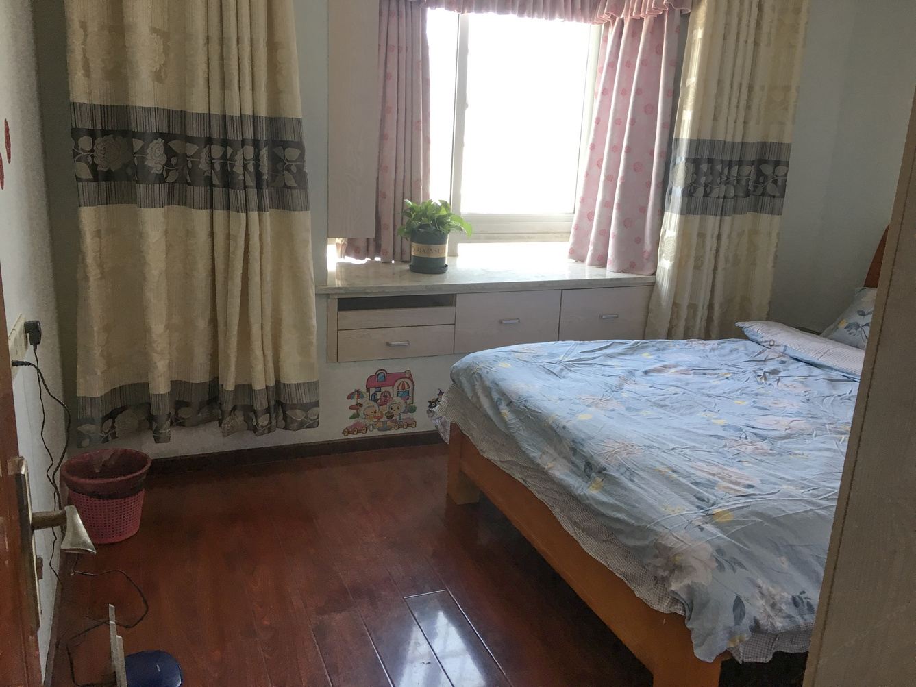 温馨大床套房