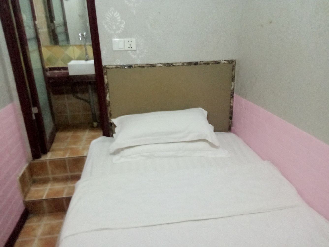 温馨一室单床房