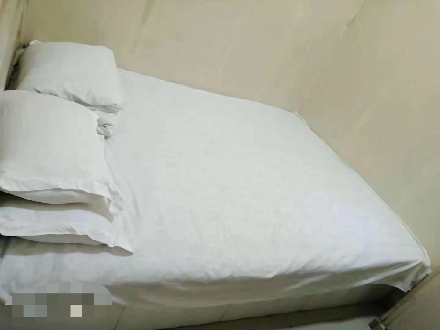 普通大床房(无窗)