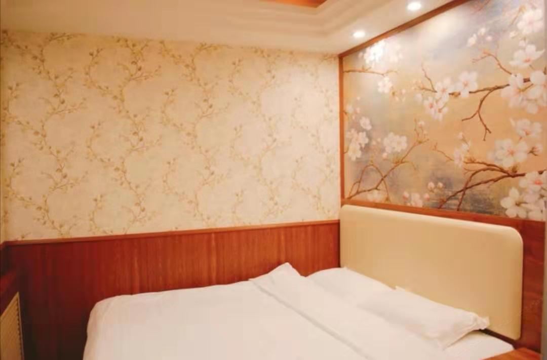 特惠大床间